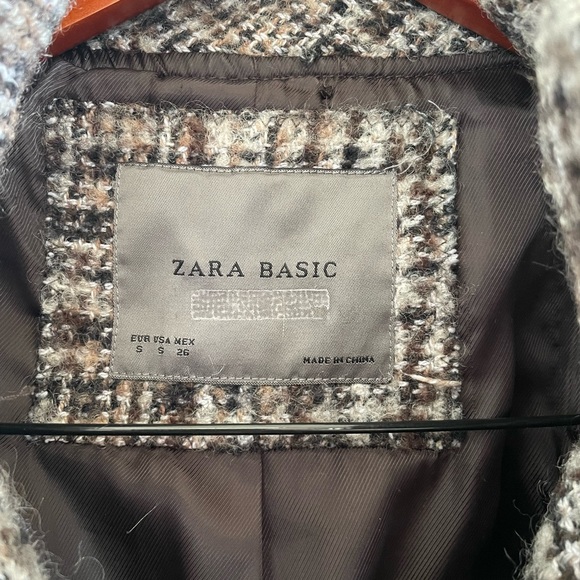 Zara Coat - Picture 5 of 7